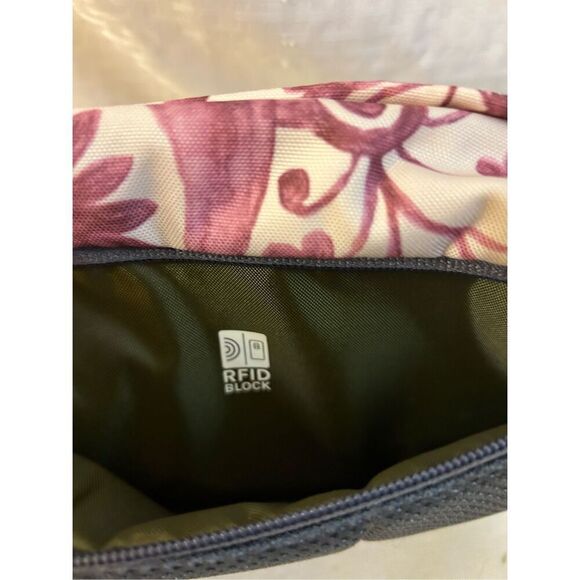 Cabin Zero Fanny pack RFID Block Zipper Pockets Adjustable Belt Pink Hawaiian - Picture 6 of 9